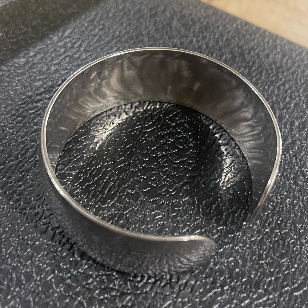 S Kirk & Son Classic Sterling Silver Cuff Bracelet Fits 6.5/7.5 silver tested. - Picture 6 of 8